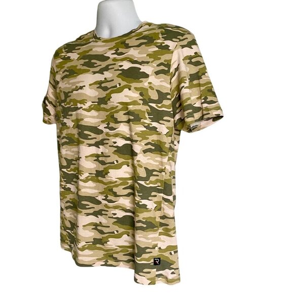 International Report Essentials Camo Short Sleeve Shirt Men's Medium NEW - Picture 3 of 8